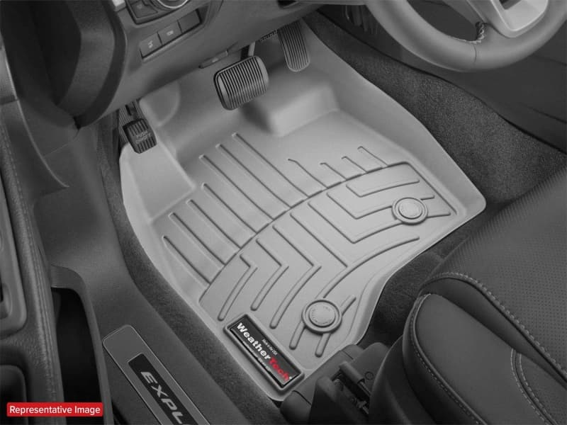 WT FloorLiner - Front - Blk - Photo - Mounted