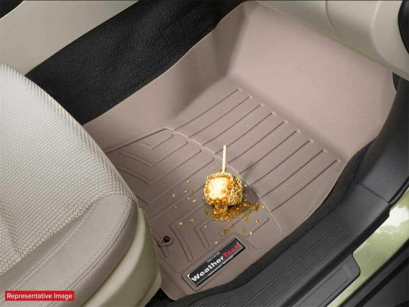 WT FloorLiner - Front - Blk - Photo - Mounted