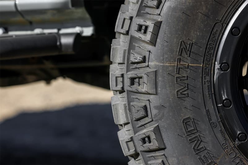 MTT Baja Legend MTZ Tire - Photo - Mounted